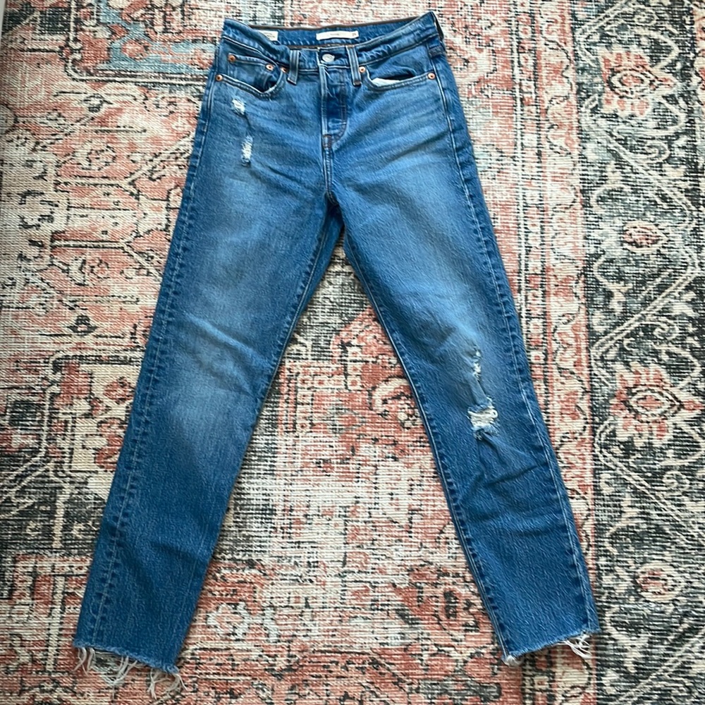 Levi’s Wedgie fit 25 jeans